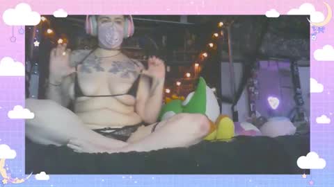 Snapshot of sagedelavine chatting on October 30, 9:11 am Sage online show from October 30, 9:11 am