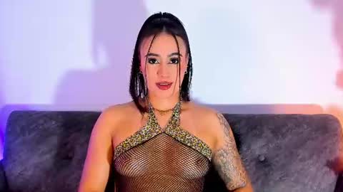 Snapshot of sagirabelle chatting on June 22, 5:32 pm Sagira Belle online show from June 22, 5:32 pm
