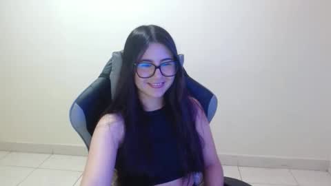 Sahaliefox  online show from October 13, 10:10 pm