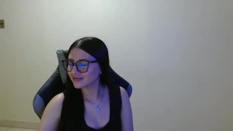 Sahaliefox  online show from January 15, 7:06 pm