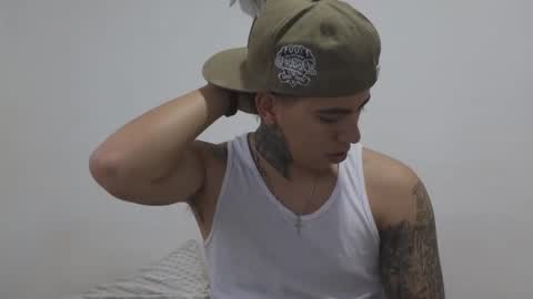 Sahara y Thiago online show from November 24, 11:10 am