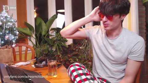 David Sahueso online show from December 19, 9:17 pm