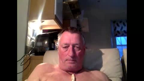 Snapshot of sail_naked chatting on April 11, 7:07 pm sail_naked online show from April 11, 7:07 pm
