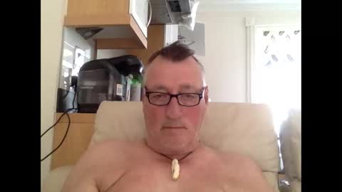 Snapshot of sail_naked chatting on May 4, 5:09 pm sail_naked online show from May 4, 5:09 pm