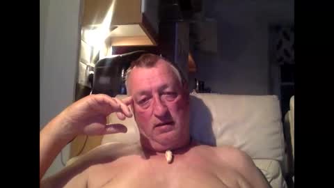 Snapshot of sail_naked chatting on May 16, 9:24 pm sail_naked online show from May 16, 9:24 pm