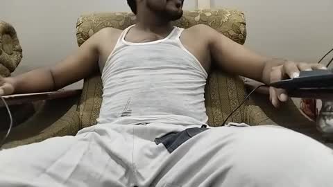 Snapshot of saim_hunter chatting on July 14, 5:40 pm saim_hunter online show from July 14, 5:40 pm