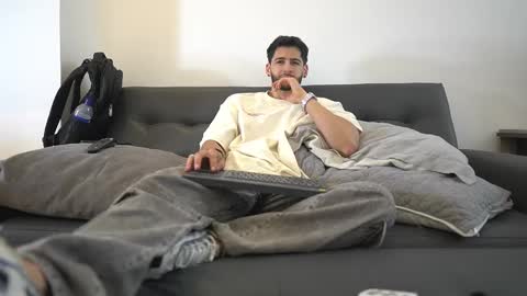 saimon  online show from March 25, 2:56 pm