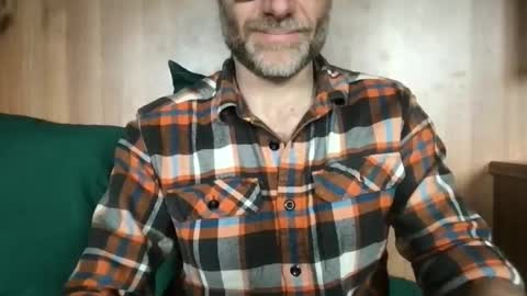 saint009 online show from May 18, 9:37 am