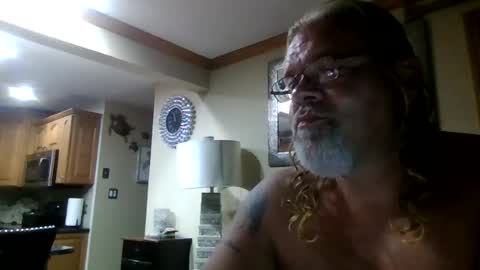 Snapshot of saintbeenadick chatting on July 20, 12:58 am saintbeenadick online show from July 20, 12:58 am