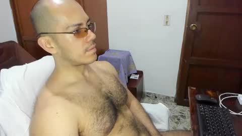 Snapshot of saintedy01 chatting on February 12, 12:33 pm saintedy01 online show from February 12, 12:33 pm