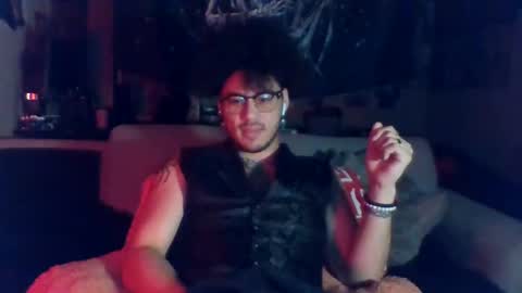 Snapshot of saintscurse chatting on March 2, 7:43 am Saintscurse online show from March 2, 7:43 am