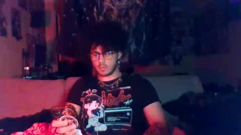 Snapshot of saintscurse chatting on March 4, 3:11 am Saintscurse online show from March 4, 3:11 am