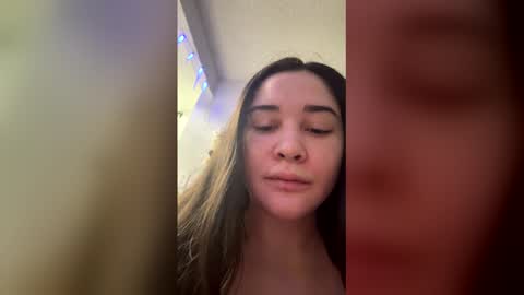 saka_92 online show from December 17, 1:39 pm