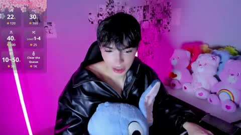 Kitty     online show from April 26, 3:15 am