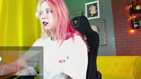 Snapshot of sakurabliss chatting on October 8, 5:21 pm sakurabliss online show from October 8, 5:21 pm