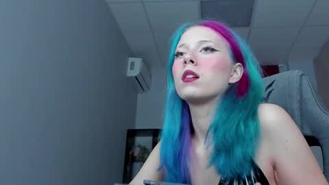 Snapshot of sakurabliss chatting on November 8, 5:45 pm sakurabliss online show from November 8, 5:45 pm