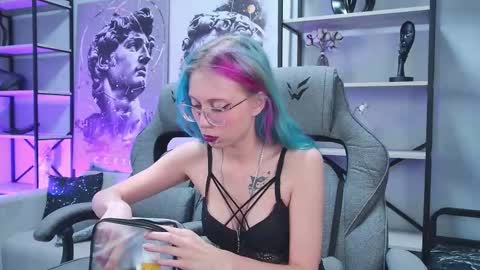 Snapshot of sakurabliss chatting on December 5, 2:53 am sakurabliss online show from December 5, 2:53 am