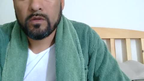 Snapshot of sal_cumplaciente chatting on April 20, 5:48 pm sal cumplaciente online show from April 20, 5:48 pm