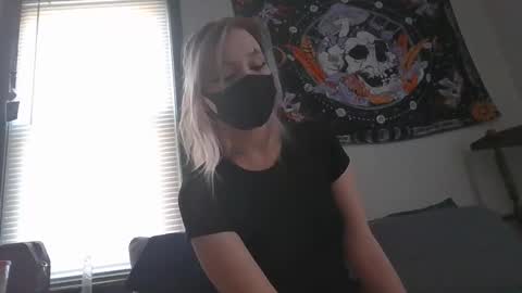 Snapshot of salem_veil chatting on February 28, 8:10 pm Salem Veil online show from February 28, 8:10 pm