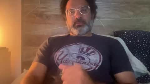 salewi1987 online show from August 3, 2:54 am