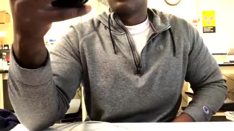 Snapshot of salgozzi chatting on October 31, 11:44 am Cum Hanks online show from October 31, 11:44 am