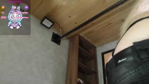  salloy  online show from October 22, 2:06 pm