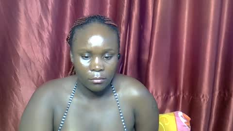 sally_bee1 online show from June 25, 5:12 am