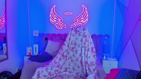 miss Sally online every night from 1am to 8am  Colombia time online show from March 8, 1:26 pm