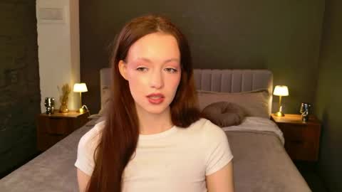 Snapshot of sallypinkman chatting on April 28, 9:03 am Sally Pinkman online show from April 28, 9:03 am