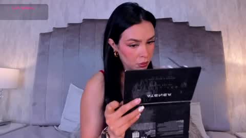 Snapshot of salma_lutz chatting on June 25, 12:42 pm Marcela online show from June 25, 12:42 pm