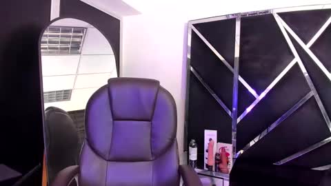 Snapshot of salmaportman_ chatting on October 21, 3:29 am salmaportman_ online show from October 21, 3:29 am