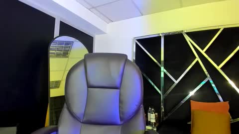 Snapshot of salmaportman_ chatting on October 23, 2:33 am salmaportman_ online show from October 23, 2:33 am