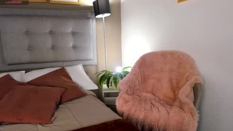 Salo     online show from March 19, 3:38 pm