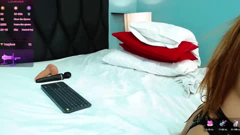 Snapshot of salome_adams1 chatting on February 25, 2:33 pm online show from February 25, 2:33 pm
