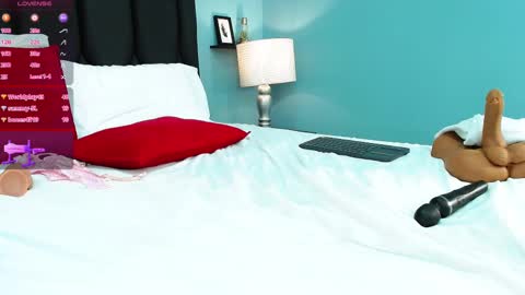 Snapshot of salome_adams1 chatting on March 12, 11:12 pm online show from March 12, 11:12 pm