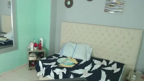 Isabel online show from September 27, 12:32 pm
