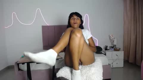 salome_horny3 online show from March 6, 6:15 pm