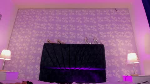 salome_simonz online show from April 10, 10:03 pm
