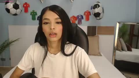 salome_veles online show from July 8, 8:35 pm