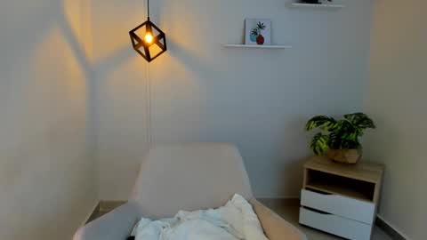 Salome velour online show from February 4, 12:22 pm