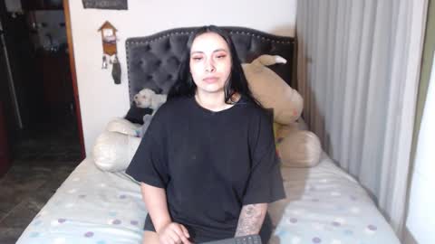 yenny online show from March 30, 3:18 am