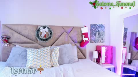 Salome online show from December 15, 4:15 pm