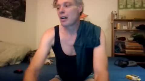 Snapshot of salsapaulus chatting on June 8, 7:47 pm salsapaulus online show from June 8, 7:47 pm