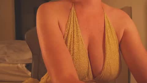 Snapshot of saltedhoney chatting on July 4, 8:04 pm IsaBella- online show from July 4, 8:04 pm