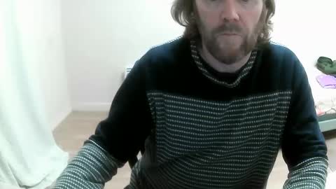 Snapshot of saltimbanquier chatting on January 6, 2:03 pm Saltimbanquier Salt ou Banquier online show from January 6, 2:03 pm