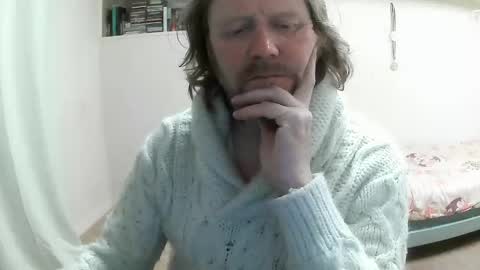 Snapshot of saltimbanquier chatting on January 26, 1:58 pm Saltimbanquier Salt ou Banquier online show from January 26, 1:58 pm