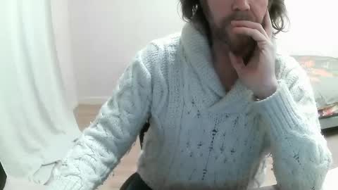 Snapshot of saltimbanquier chatting on February 11, 12:37 pm Saltimbanquier Salt ou Banquier online show from February 11, 12:37 pm