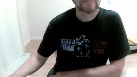 Snapshot of saltimbanquier chatting on September 18, 12:40 pm Saltimbanquier Salt ou Banquier online show from September 18, 12:40 pm