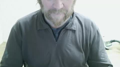 Snapshot of saltimbanquier chatting on February 24, 12:52 am Saltimbanquier Salt ou Banquier online show from February 24, 12:52 am