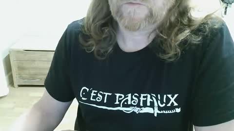 Saltimbanquier  Salt  ou  Banquier  online show from April 20, 8:32 pm